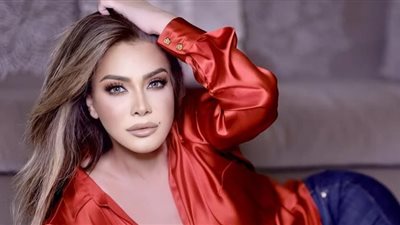 نوال الزغبي تنتهي من تسجيل أغنية 