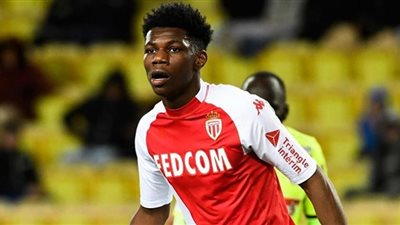 بعد صراع ريال مدريد وباريس سان جيرمان..من هو تشواميني