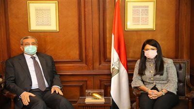 المشاط تبحث مع السفير الجزائري العلاقات الاقتصادية المشتركة بين البلدين