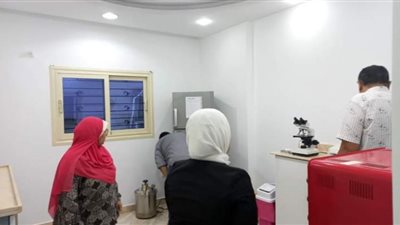 لجان المعامل المركزية والعلاج الحر تفاجئ معامل التحاليل الطبية بدمياط