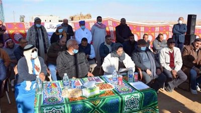 الزملوط والمزروعى يتفقدان مزرعة نموذجية بمركز الداخلة بالوادي الجديد