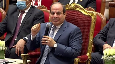 فيديو.. السيسي يوجه رسالة شكر لمكتشف فيروس سي: ليا عظيم الشرف بلقائك