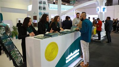 معرض صحة أفريقيا يشيد بمبادرة