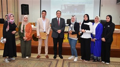 جامعة المنصورة تكرم المشاركين في احتفالية مبادرة