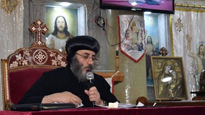 الأنبا فيلوباتير يترأس لقاء العمال وأسرهم بدير مارمينا العجائبي