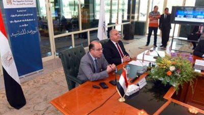 محافظ قنا: هدفنا تمكين ومساعدة مجتمع الأعمال في المحافظة من زيادة نشاطه