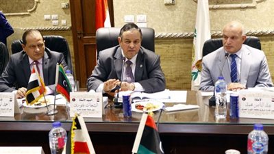 مصر تعرض نقل تجربتها في تطوير وميكنة المنظومة الجمركية إلى ليبيا