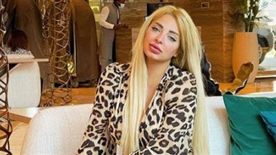 الجمهور يفتح النار على جرأة مي حلمي (صور وتفاصيل)