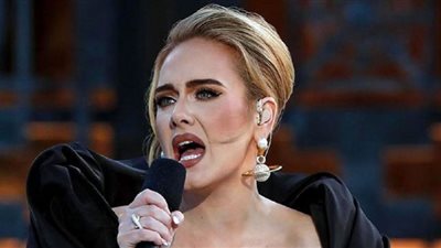 بـكاء Adele بسبب سقوط فرقتها| وفيروس كورونا يلغي حفلها في لاس فيجاس (القصة الكاملة)