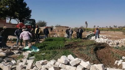 إزالة 4 حالات تعد على أملاك الدولة بمدينة الأقصر