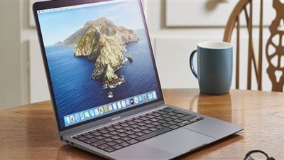 Apple ترفع سعر جهاز MacBook Air الأكثر تكلفة
