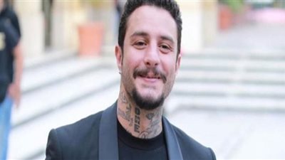 بعد أزمة الطلاق .. أحمد الفيشاوي يستعرض لياقته البدنية على انستجرام (صور)