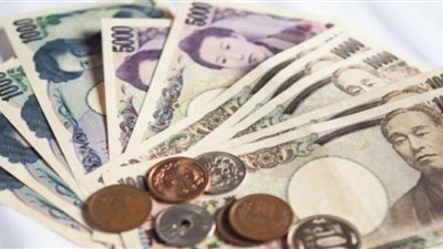 الين الياباني يهبط لأدنى مستوى منذ 20 عامًا أمام الدولار