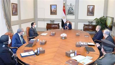الرئيس السيسي يطلع على الموقف التنفيذي للمجمع الجديد للصناعات الغذائية 
