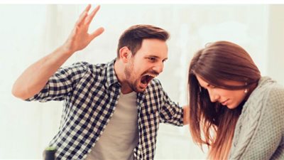 الأسد عنيد معه والسرطان طريقهم في الحب مختلف| أبراج لا تتوافق عاطفيًا مع برج الدلو