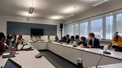 محمود محيي الدين يشارك في جلسة عن دور الشباب والمجتمع المدني بمؤتمر المناخ