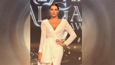 كارلا حداد تواكب الموضة وتتألق بالكب