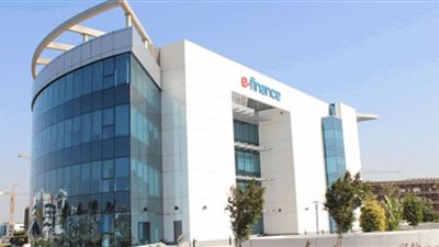 بالأسماء.. الضرائب تلزم 153 شركة بإصدار إيصالات ضريبية إلكترونية