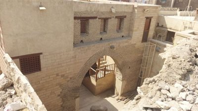 نائب محافظ القاهرة: جهود مكثفة لإعادة تأهيل منطقة بدرب اللبانة