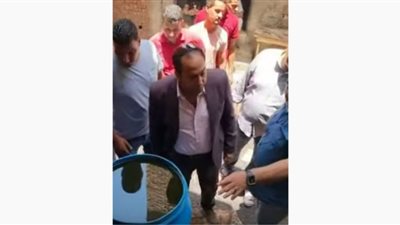 1800 لتر.. ضبط مصنع بدن ترخيص يعيد تكرير زيت الطعام وطرحه بالأسواق فى الطالبية