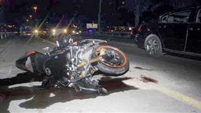 مصرع شخص وإصابة 3 في حادث تصادم ثلاث دراجات نارية