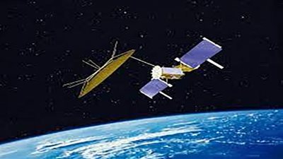 بالصور..قصة آخر قمر صناعي مصري مع الصاروخ أريان