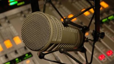 فى صراعها مع «السوشيال ميديا».. الإذاعة تواجه «الغول» الجديد بسرعة الإيقاع ورشاقة الحوار