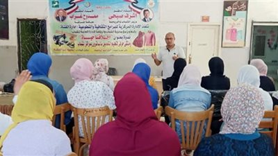 صور| ندوة تثقيفية وملتقى حرفي لتعليم التفصيل بالباترون لفتيات الشرقية