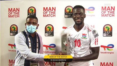 موسى بارو أفضل لاعب بمباراة جامبيا وغينيا في أمم أفريقيا