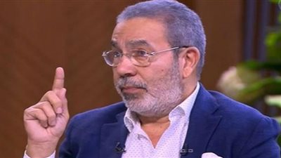 مدحت العدل: الطلب من أحمد حلمي بتطليق منى زكي بذاءة وفحش (فيديو)