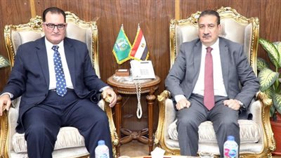 محافظ المنوفية يستقبل مستشار وزير الزراعة وتوريد 142 ألف طن قمح حتى الآن