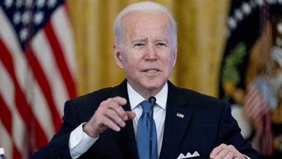 فضيحة أمام الكاميرات.. بايدن يسب مراسلًا بلفظ إباحي خلال مؤتمر صحفي (فيديو)