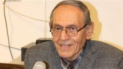 عزالدين نجيب: الفن بنكهة فرعونية علامة في الحركة التشكيلية المصرية
