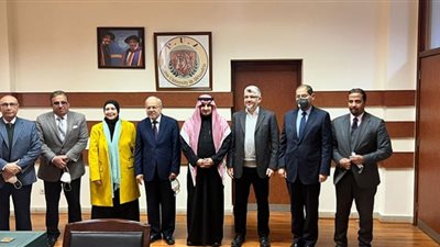 القنصل السعودي بالإسكندرية يزور جامعة فاروس الأهلية