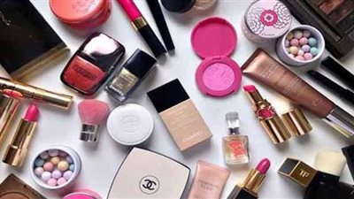 القبض على مسئول مصنع لتصنيع مستحضرات التجميل بالقاهرة 