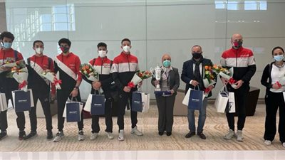 مصرللطيران تهنئ منتخب مصر للشباب لفوزه بذهبية كأس العالم للسلاح