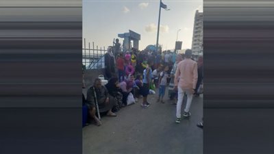 صور.. فنادق الإسكندرية والشواطئ كاملة العدد