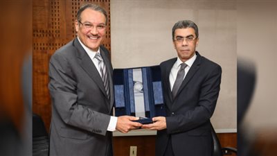 السفير السعودي ناعيًا ياسر رزق: كان مفكرًا ورحيله فاجأني