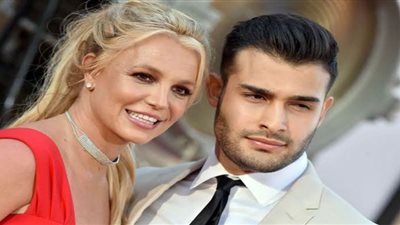 Britney spears و Sam Asghari| قصة حب بدأت في السر وانتهت بالزواج