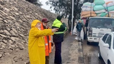 نائب محافظ القاهرة للمنطقة الجنوبية تتابع أعمال رفع تراكمات مياه الامطار