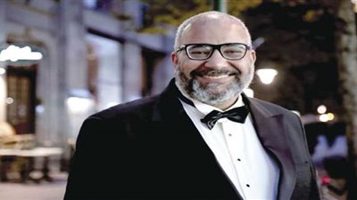 بيومي فؤاد يكشف تفاصيل حياته الشخصية في واحد من الناس.. غدًا