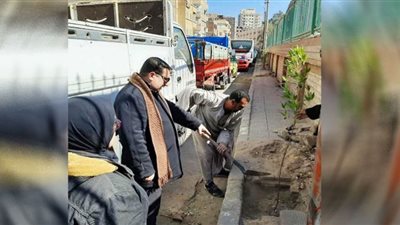 بمبادرة 