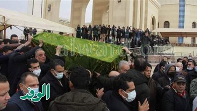 صور.. تشييع جنازة الكاتب الصحفي ياسر رزق من مسجد المشير