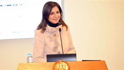 وزيرة الهجرة تتحدث عن مبادرة 