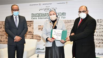 الأوقاف والثقافة يحتفلان بمئوية سلسلة 