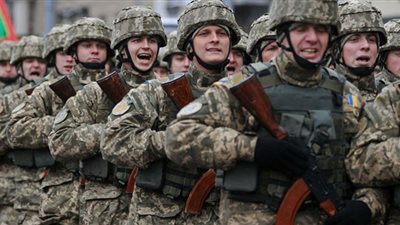 مصدر عسكري: أوكرانيا تنشر ناقلات جند مدرعة بريطانية الصنع في دونباس