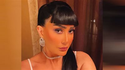 شاهد.. غادة عبد الرازق تستعرض أنوثتها بجمبسوت مكشوف في أحدث ظهور