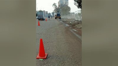 محافظ الشرقية يوجه برفع ناتج تطهير الترع والمخلفات من جانبي طريق القنايات