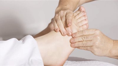 طريقة بسيطة لعلاج التهاب اللفافة الأخمصية