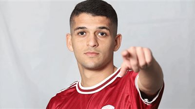 النصر يتعاقد مع حازم خالد